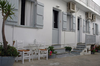 Lucas Rooms Tinos Bagian luar foto