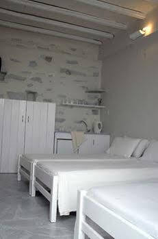 Lucas Rooms Tinos Bagian luar foto